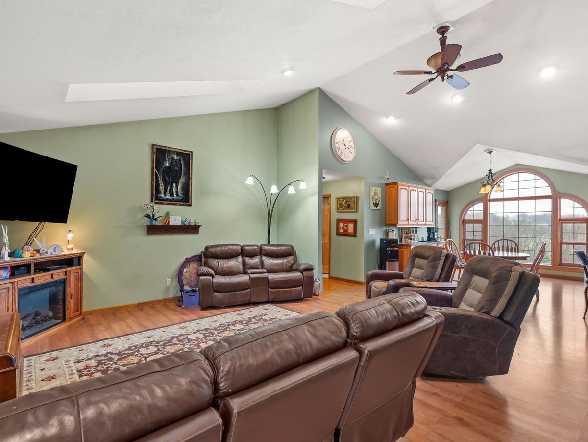 107 Lost Lane, Savanna, IL 61074