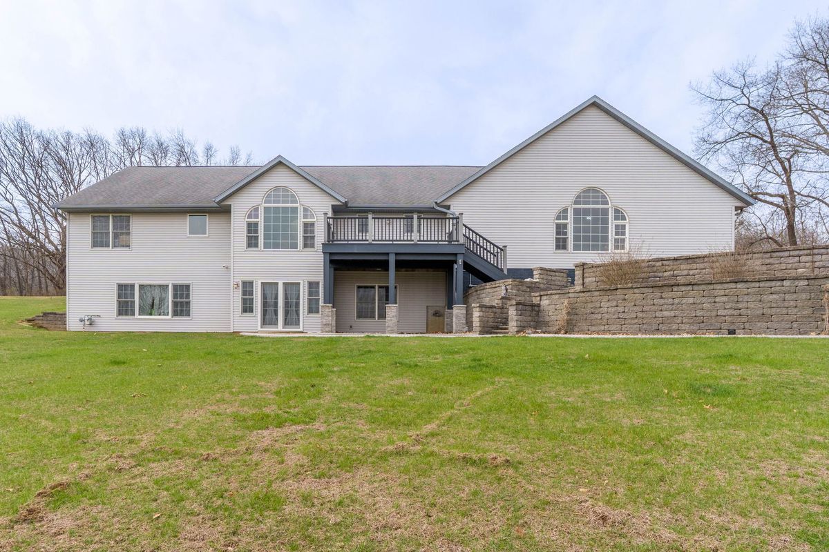 107 Lost Lane, Savanna, IL 61074