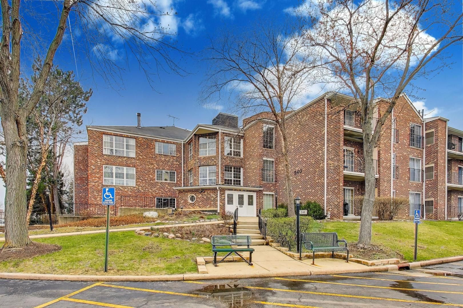 540 Biesterfield Road #301 — Elk Grove Village, IL 60007