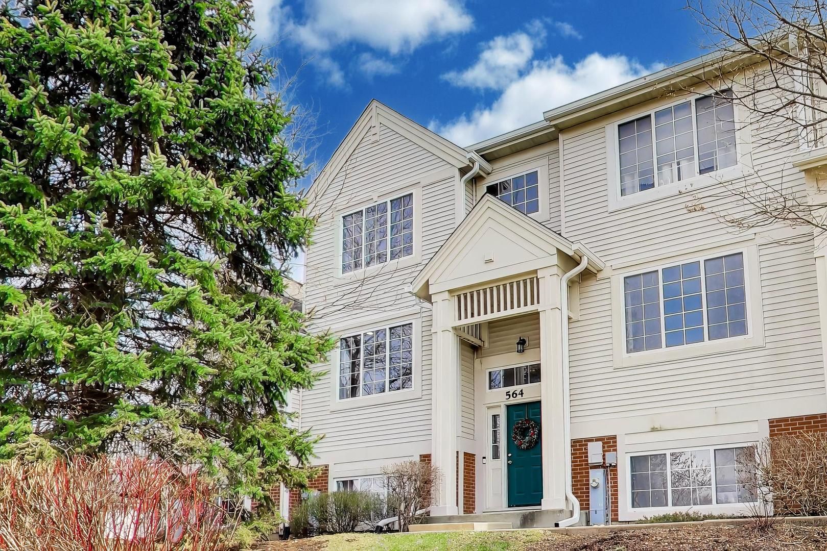 564 S Rosehall Lane #- — Round Lake, IL 60073