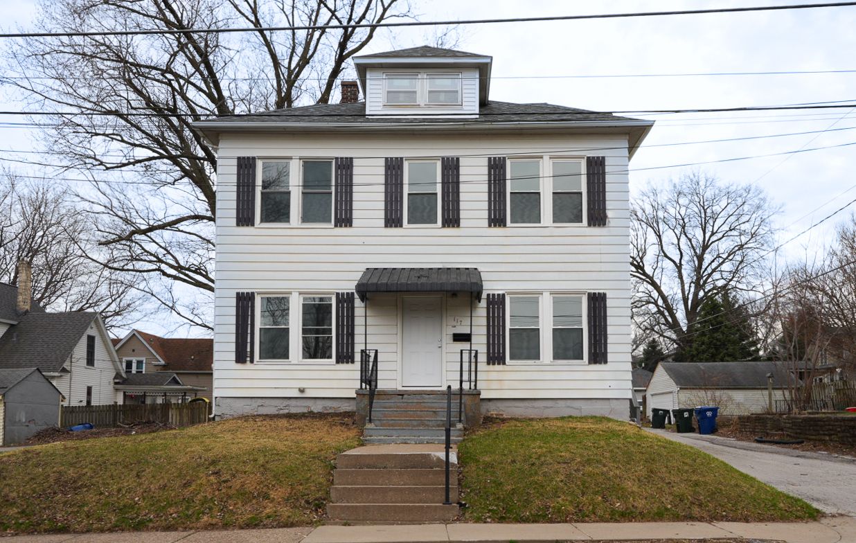 117 E Garfield Street — Davenport, IA 52803