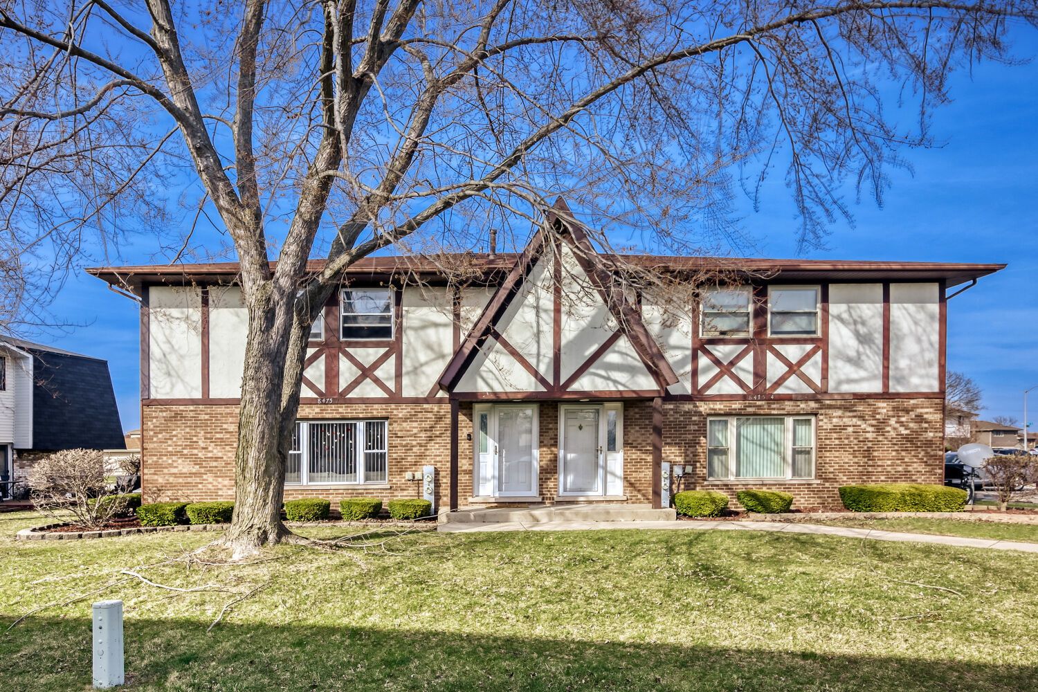 8475 162nd Place #1 — Tinley Park, IL 60487
