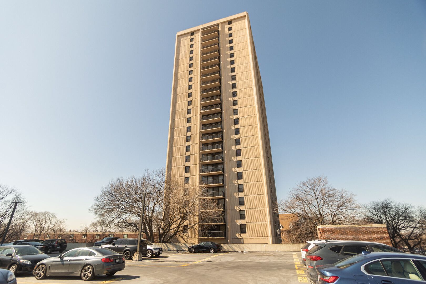 2605 S Indiana Avenue #1604 — Chicago, IL 60616