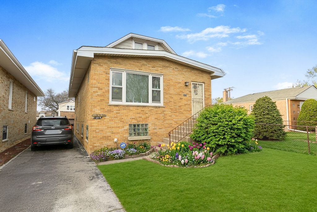2844 N Narragansett Avenue — Chicago, IL 60634
