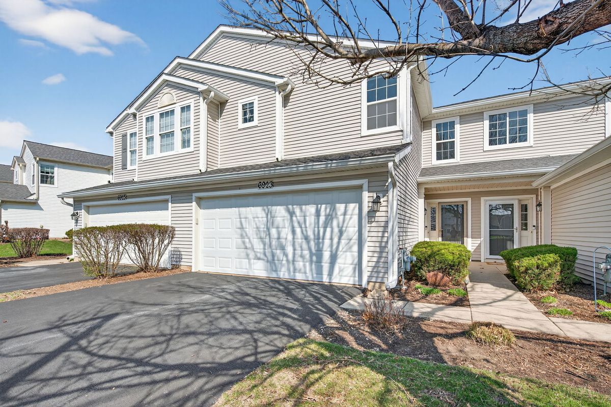6923 Clearwater Drive, Plainfield, IL 60586