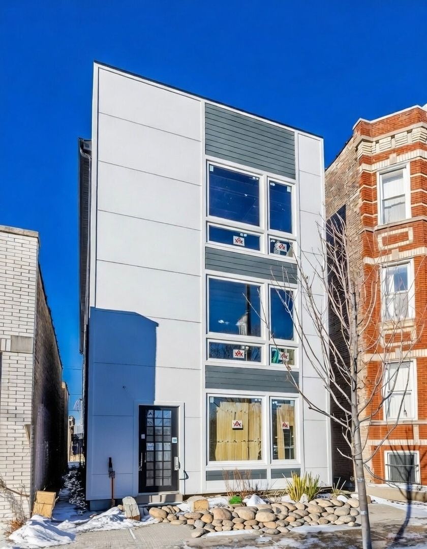 1134 S California Avenue — Chicago, IL 60612