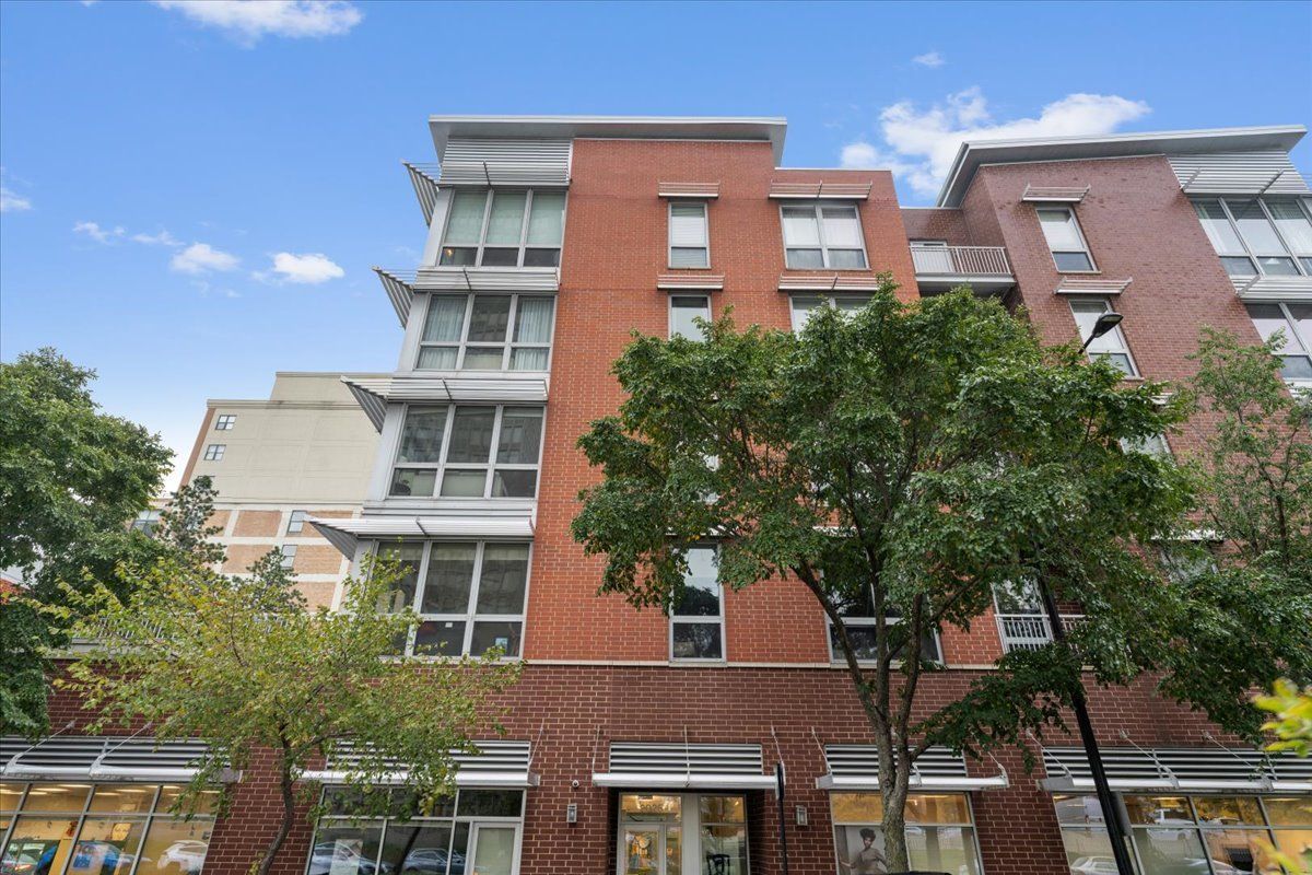 2025 S Indiana Avenue #407 — Chicago, IL 60616