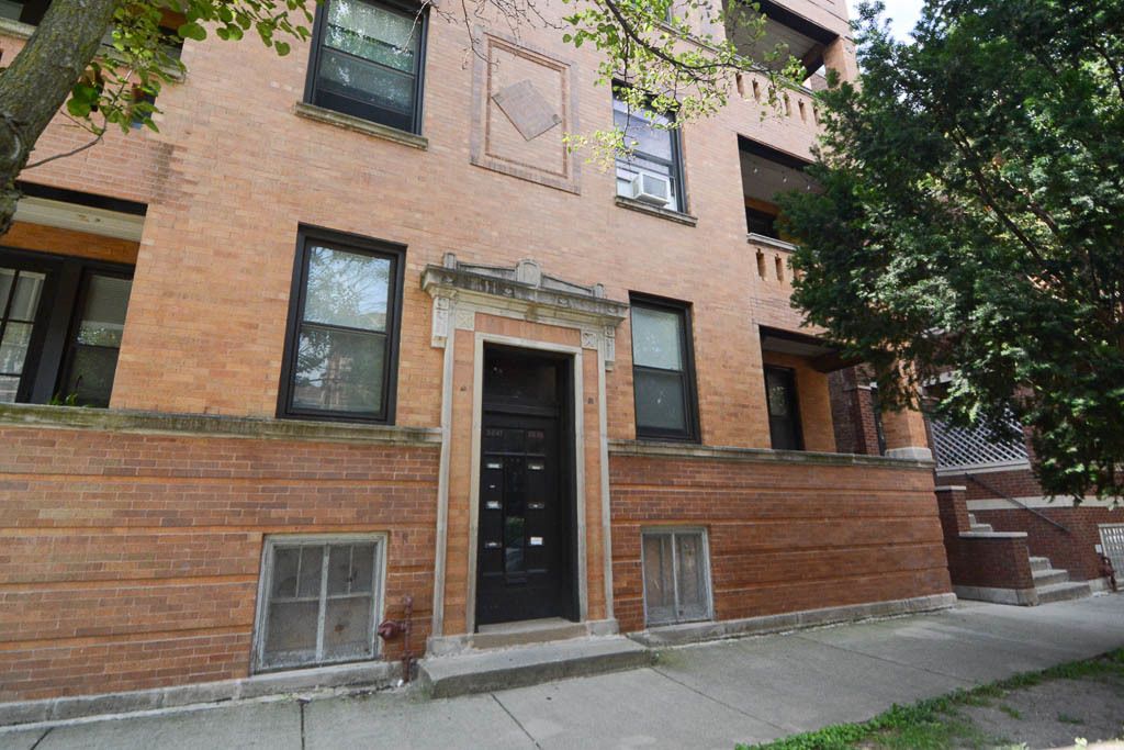 2647 W Iowa Street #3 — Chicago, IL 60622