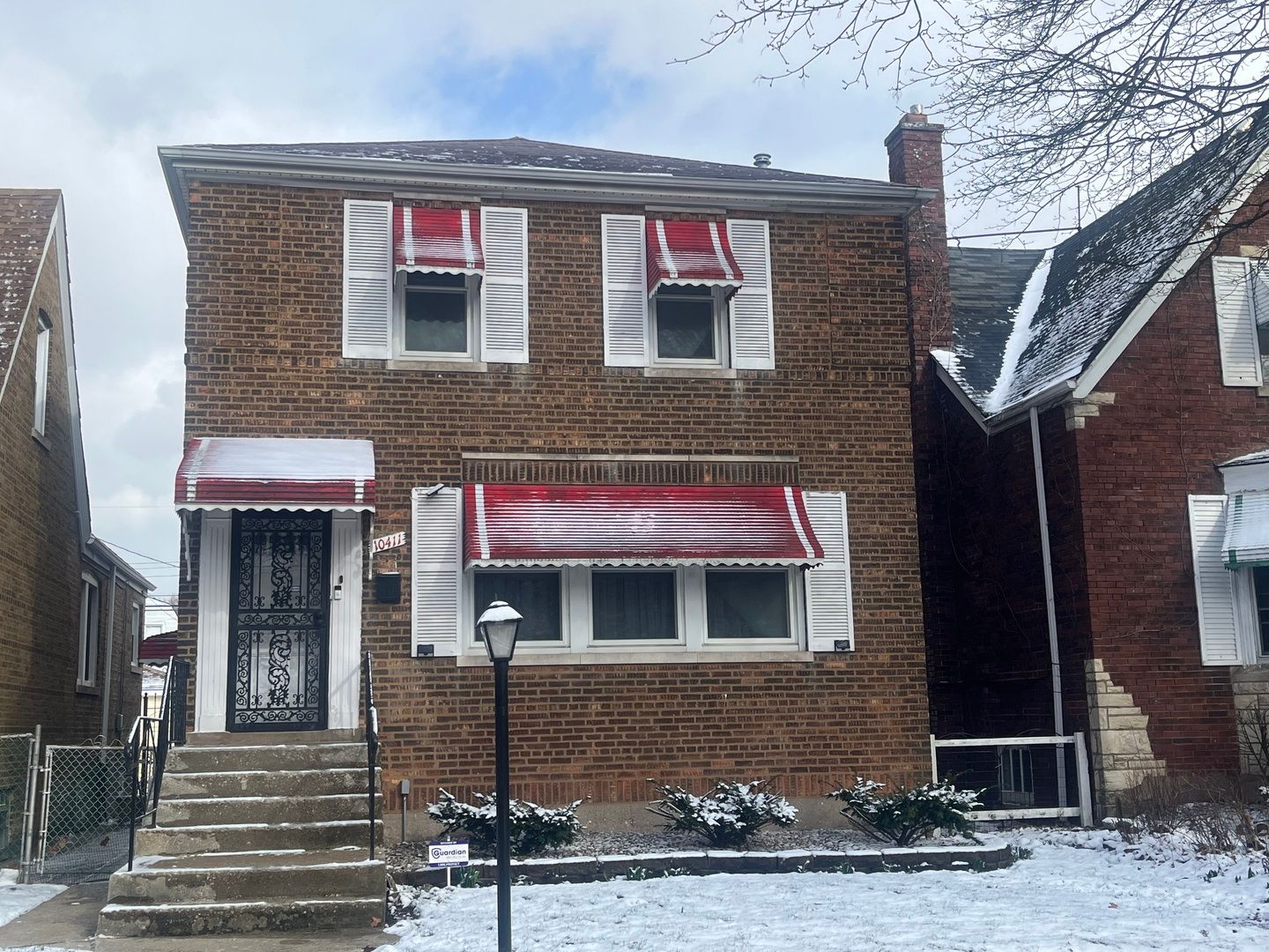 10411 S Vernon Avenue — Chicago, IL 60628