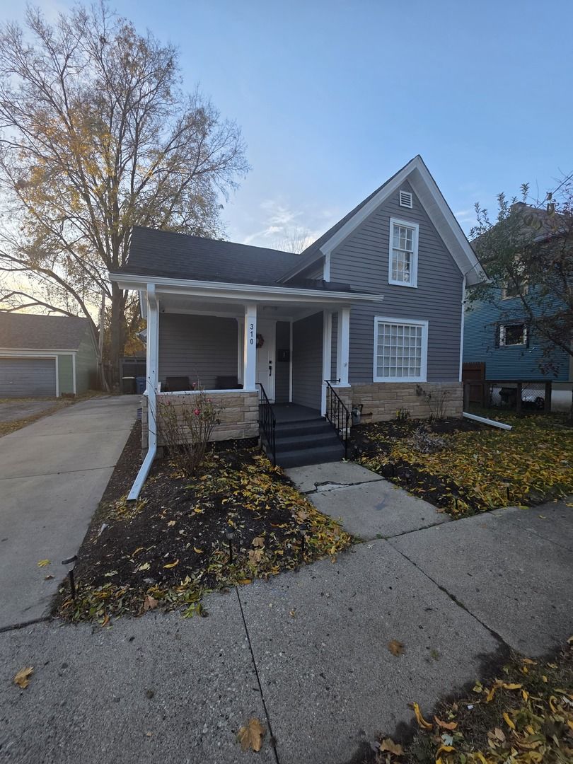 310 N Chestnut Street — Aurora, IL 60506