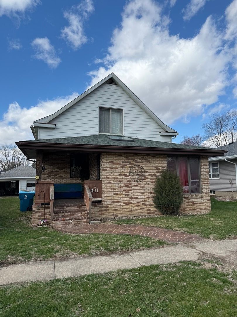 411 W Humiston Street — Pontiac, IL 61764