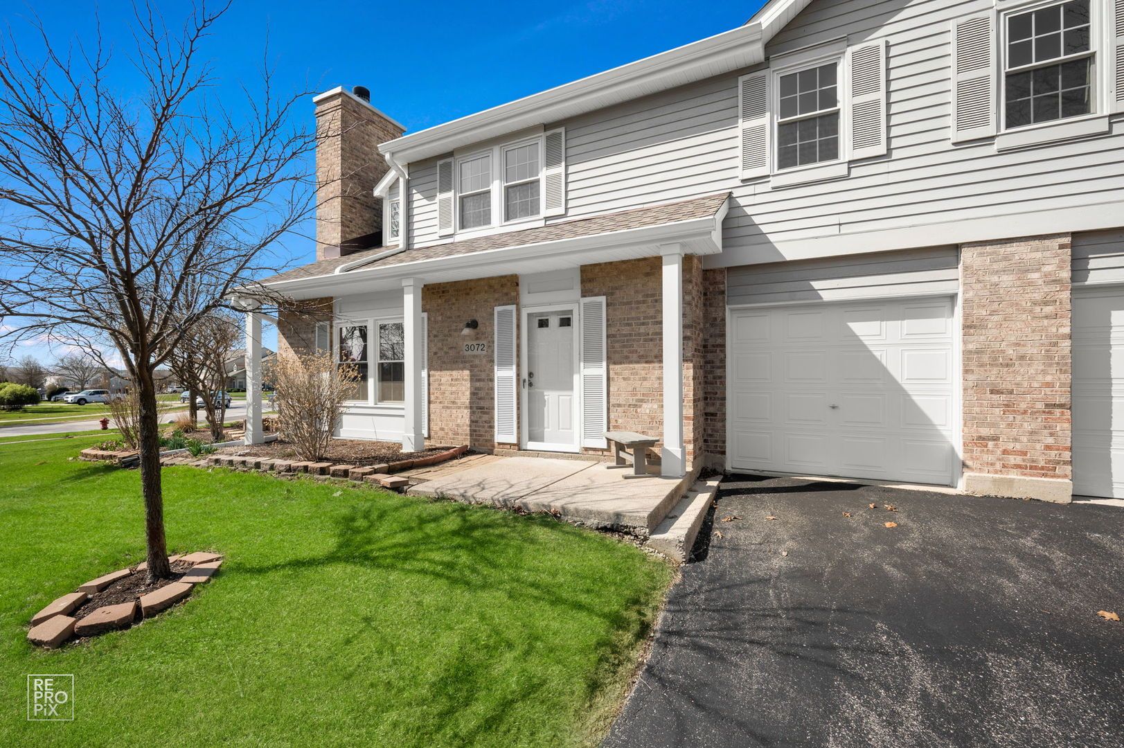 3072 Anton Circle — Aurora, IL 60504