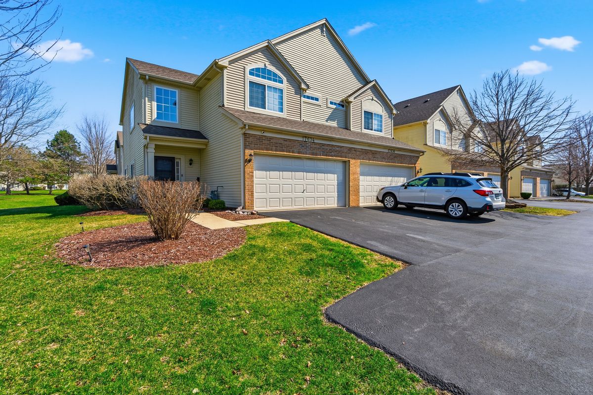 17634 ALTA Drive, Lockport, IL 60441