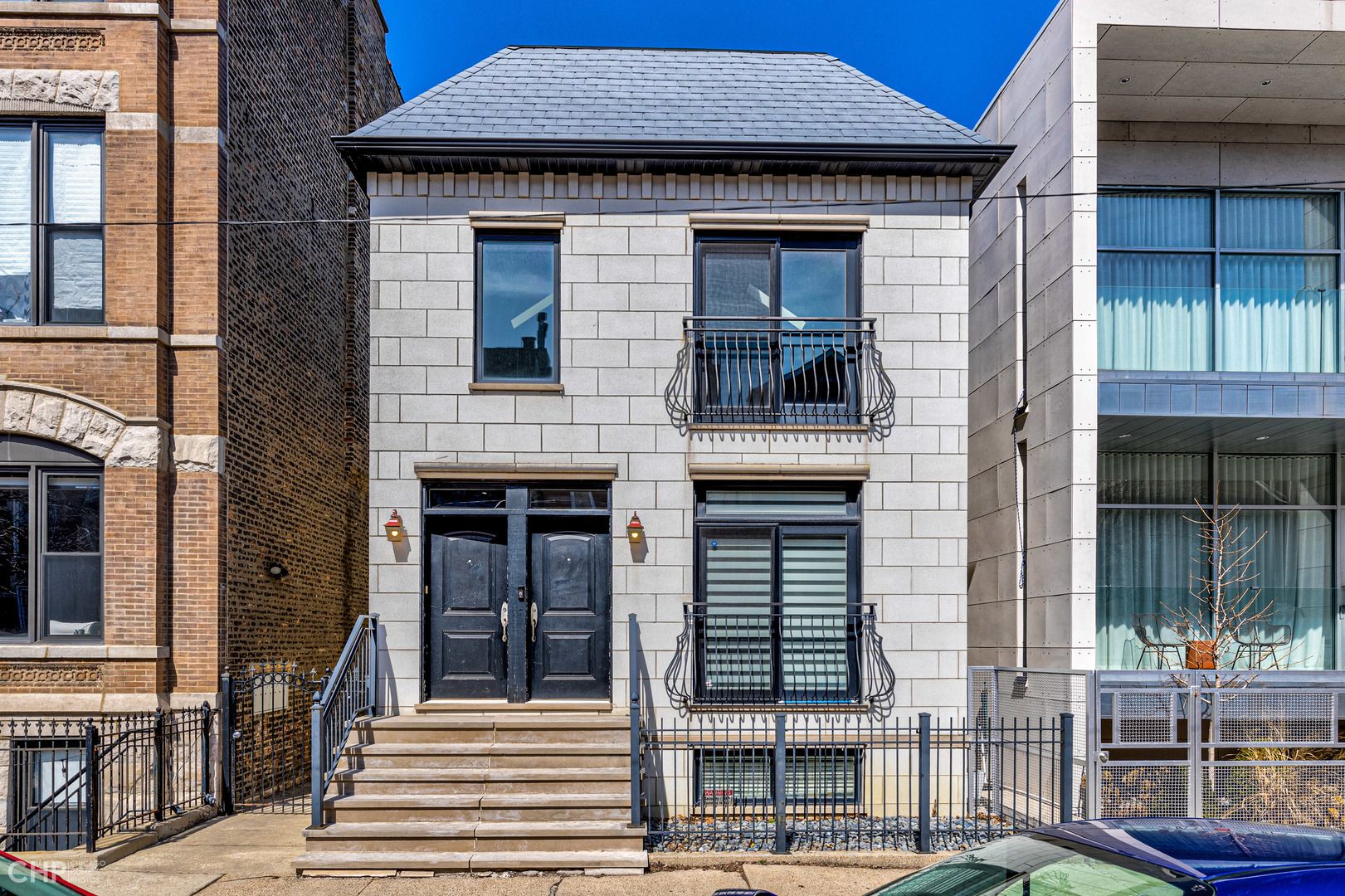 1414 W Superior Street #2 — Chicago, IL 60642