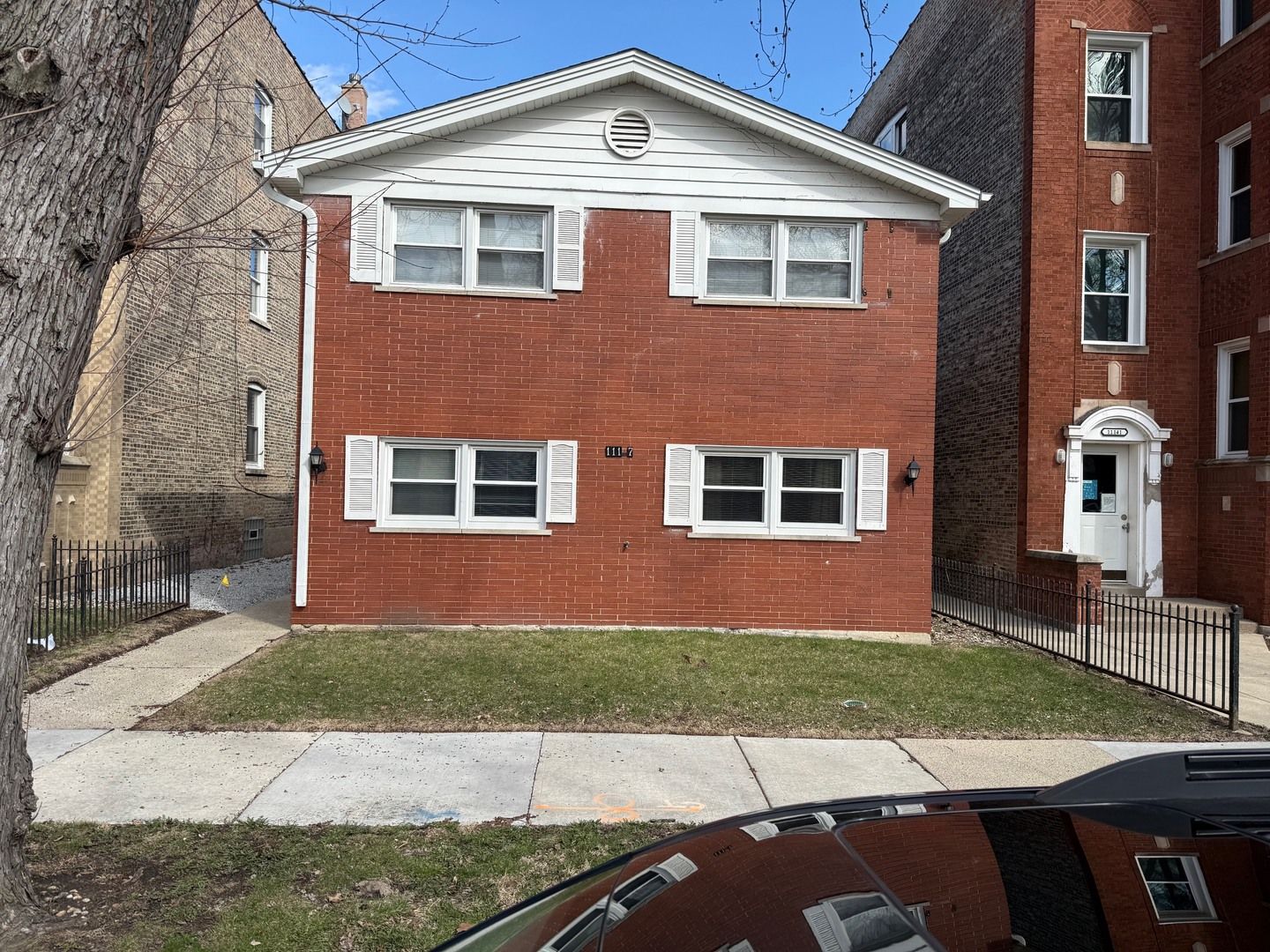11137 S Emerald Avenue #2R — Chicago, IL 60628