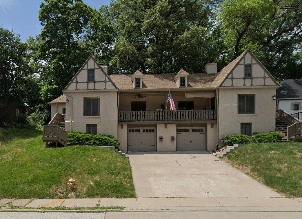 1732/1734 JERSEY RIDGE Road — Davenport, IA 52803