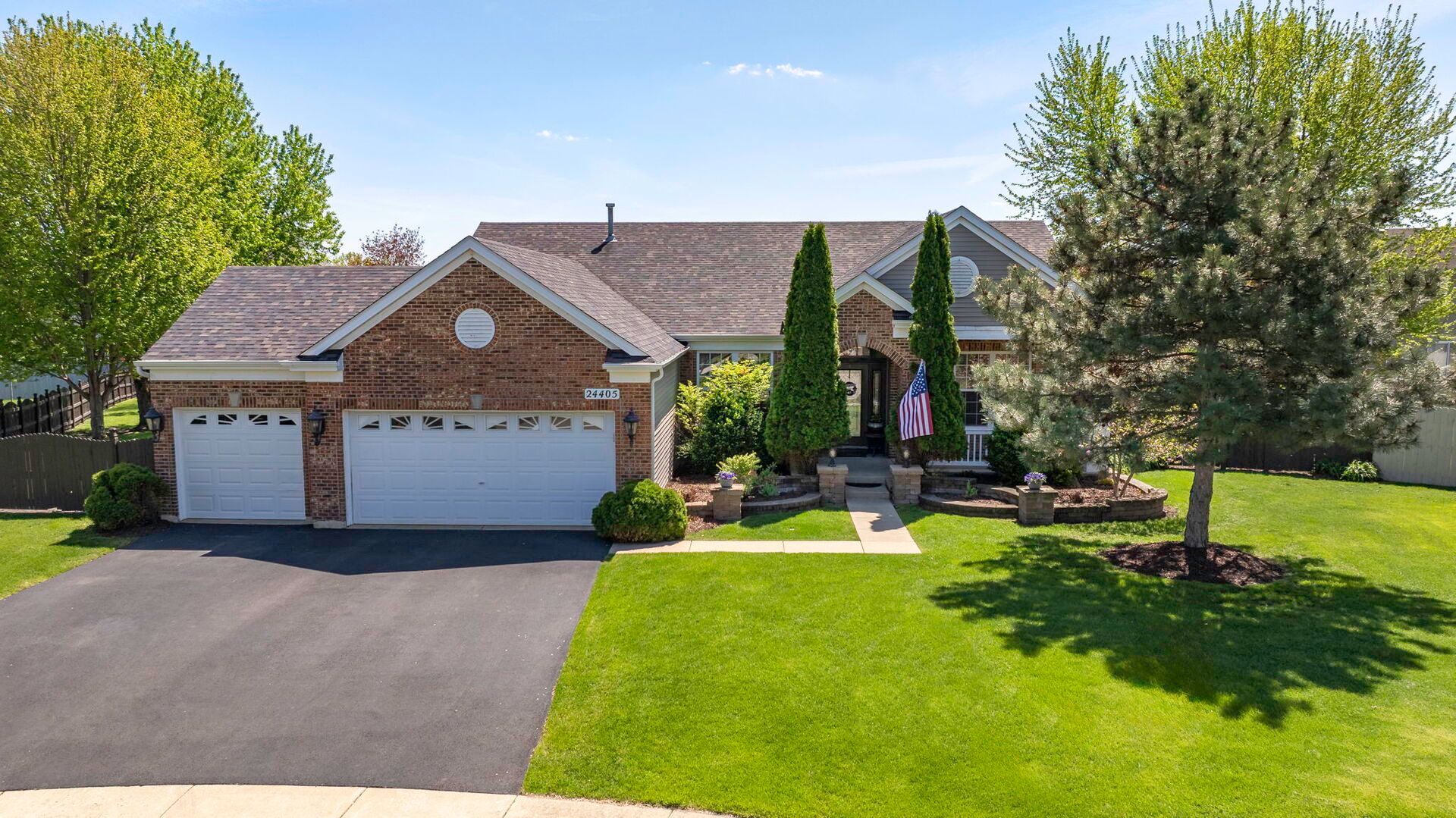 24405 Glenbrook Court — Plainfield, IL 60585