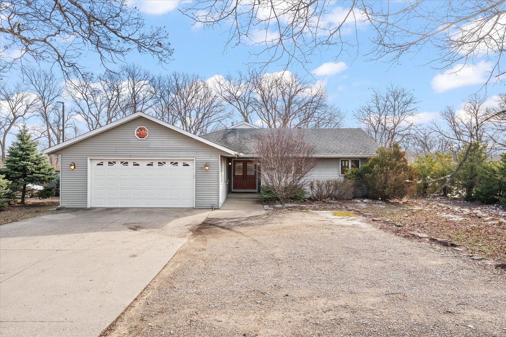 110 S Lombard Street — Mahomet, IL 61853