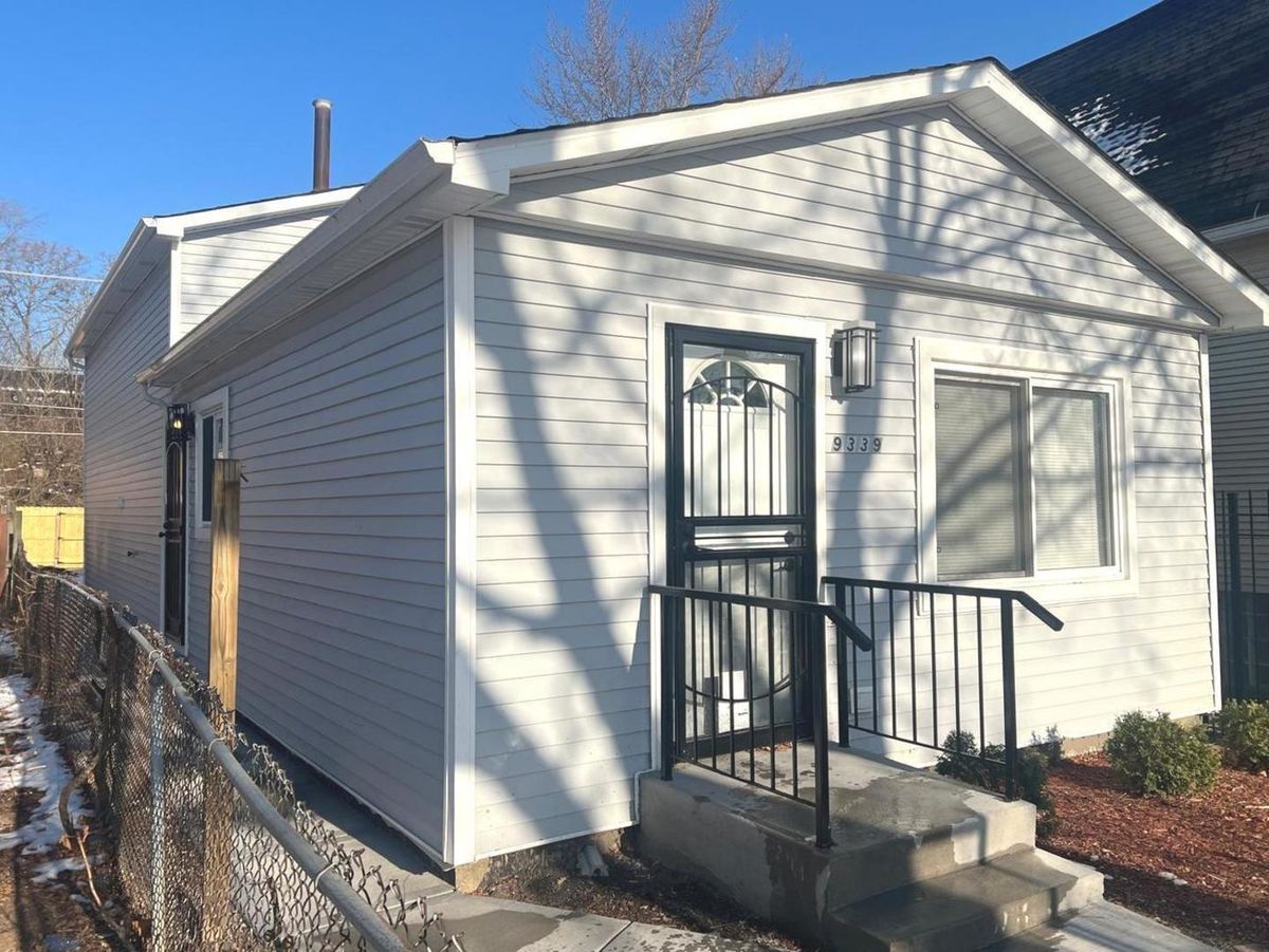 9339 Burnside Avenue, Chicago, IL 60619