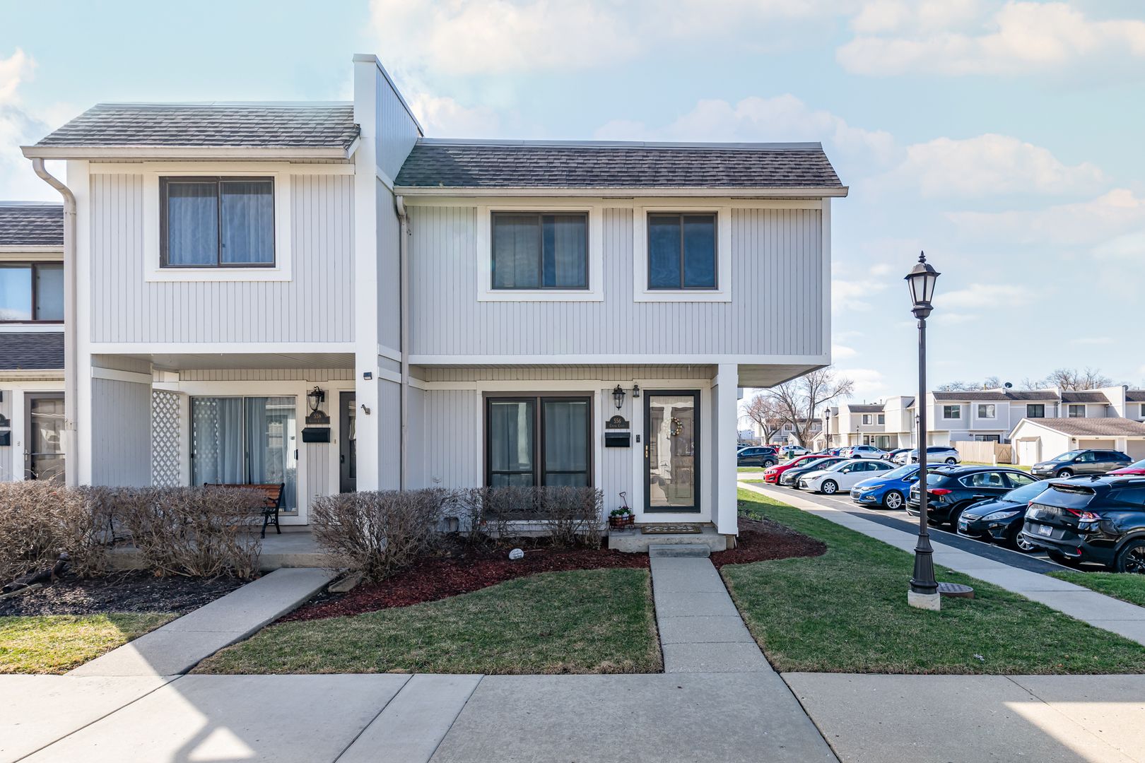 556 Chard Court — Grayslake, IL 60030