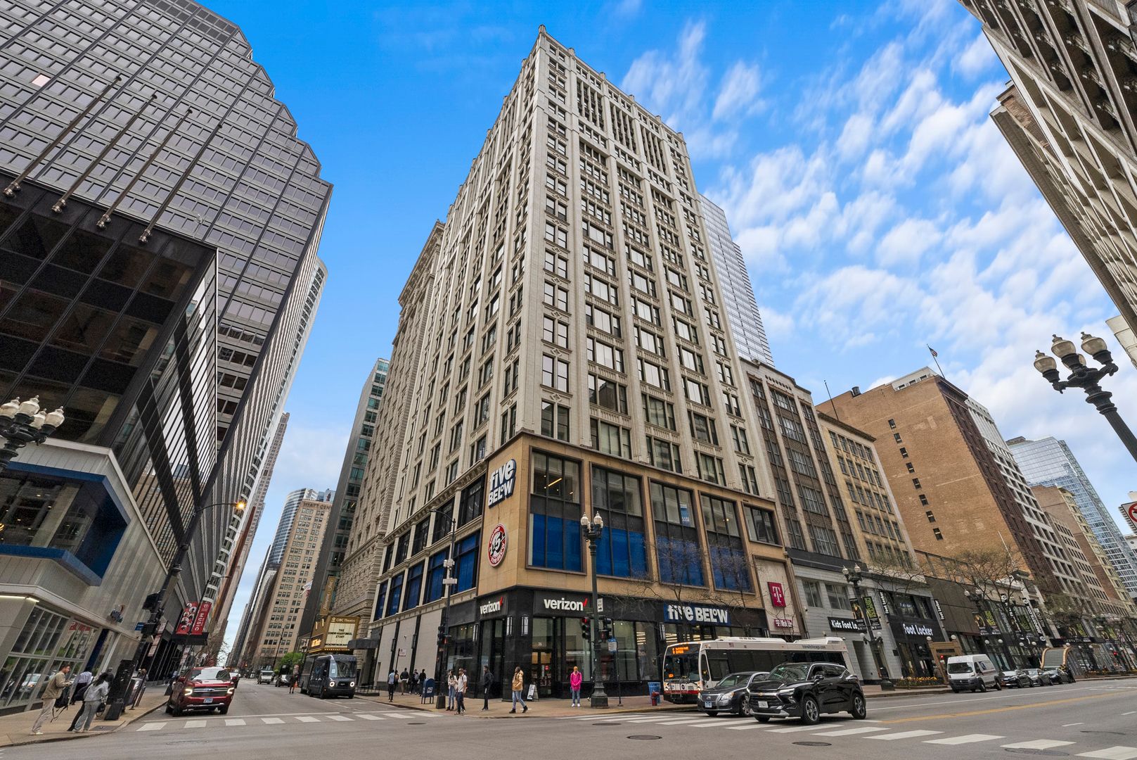 8 W MONROE Street #1704 — Chicago, IL 60603