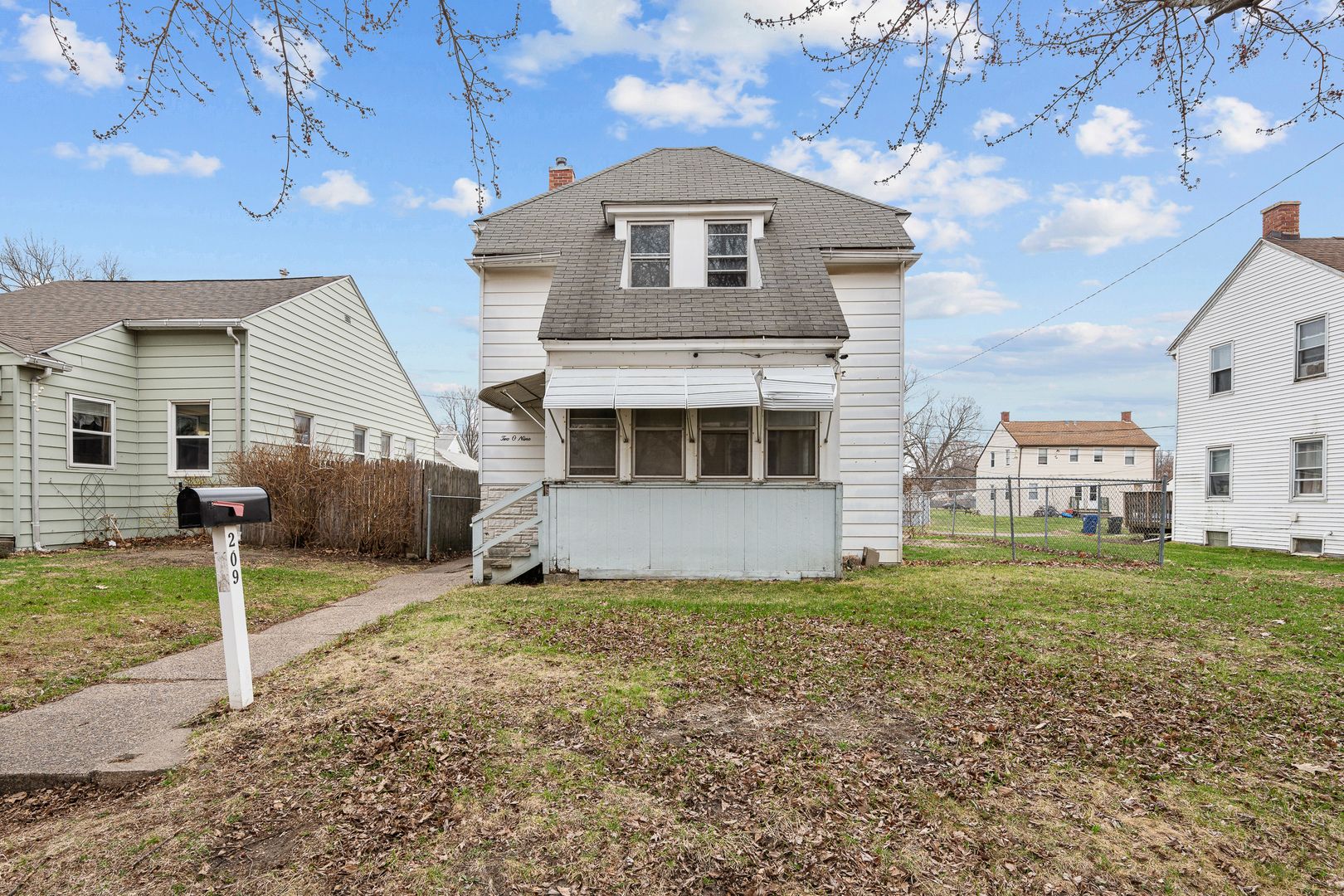 209 S Thornwood Avenue — Davenport, IA 52802