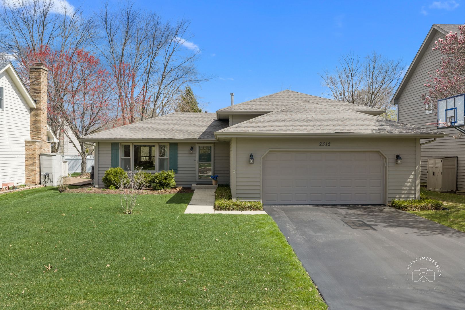 2512 Leach Drive — Naperville, IL 60564