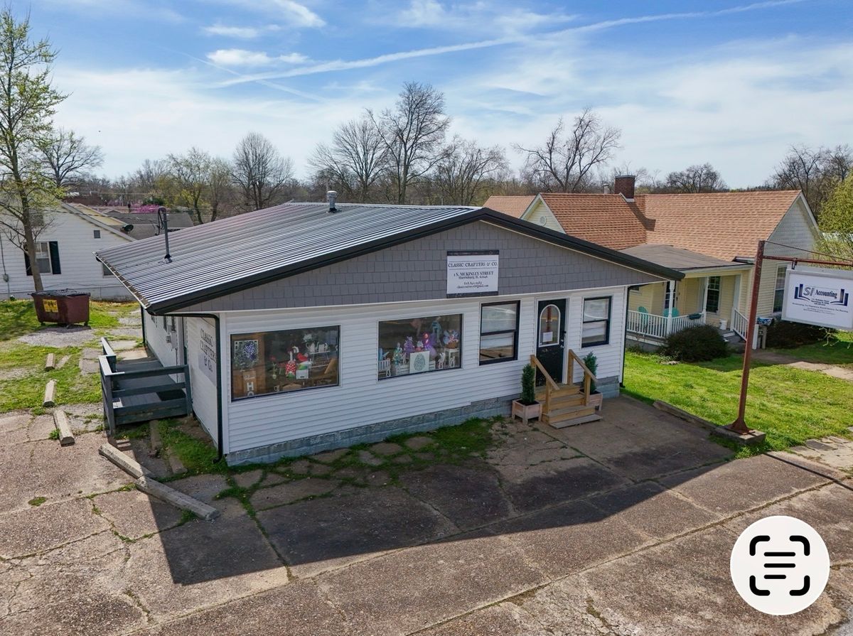 1 McKinley Street, Harrisburg, IL 62946