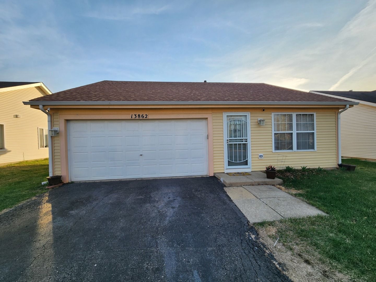 13862 Isle Royal Circle — Plainfield, IL 60544