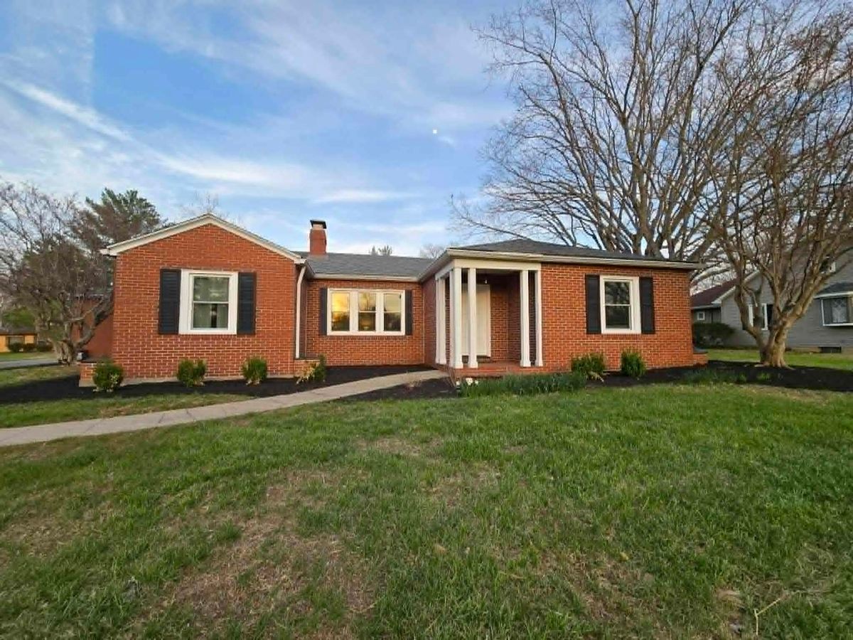 14652 IL Hwy 37 Highway, Mt Vernon, IL 62864