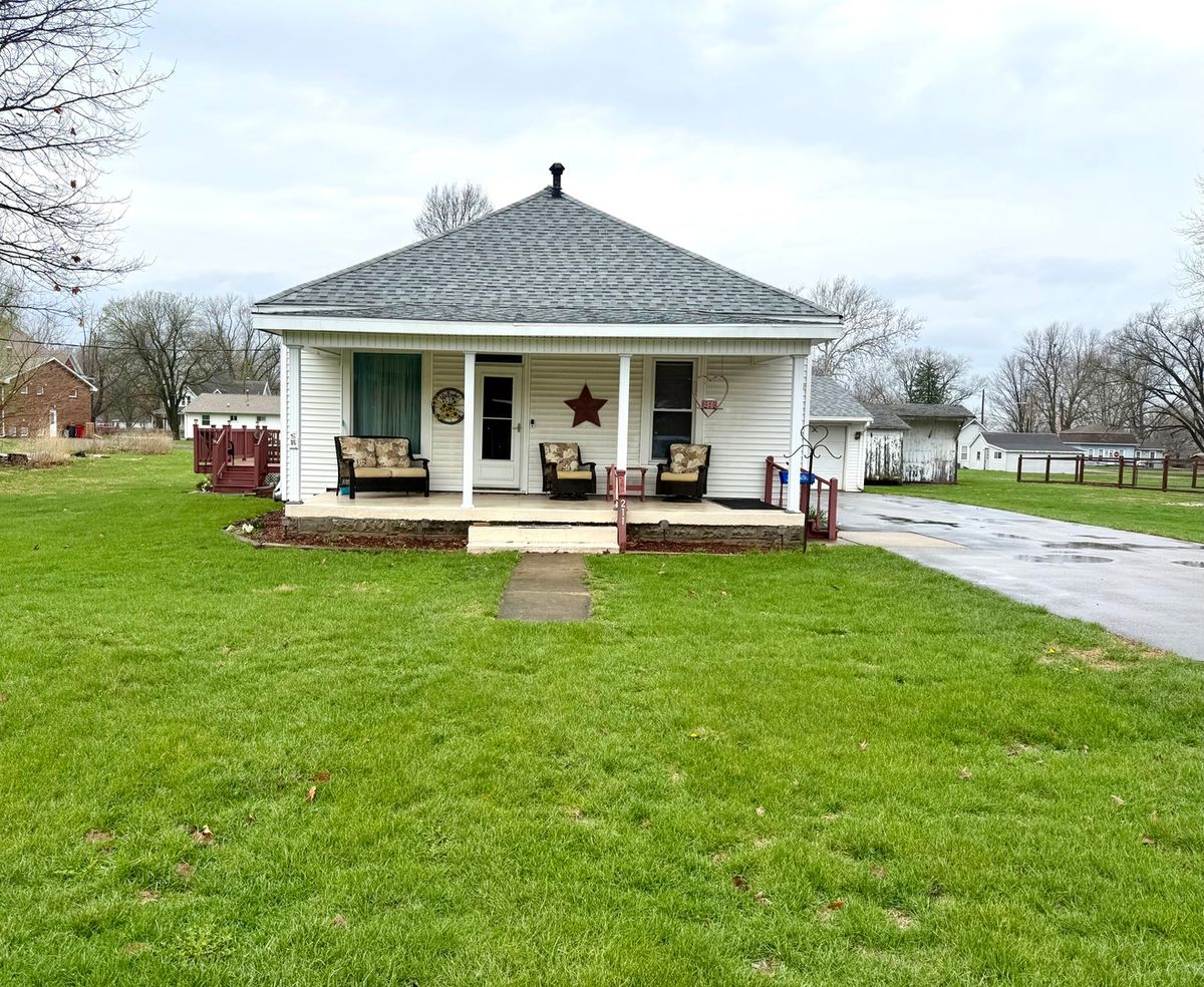 211 Union Street, Yates City, IL 61572