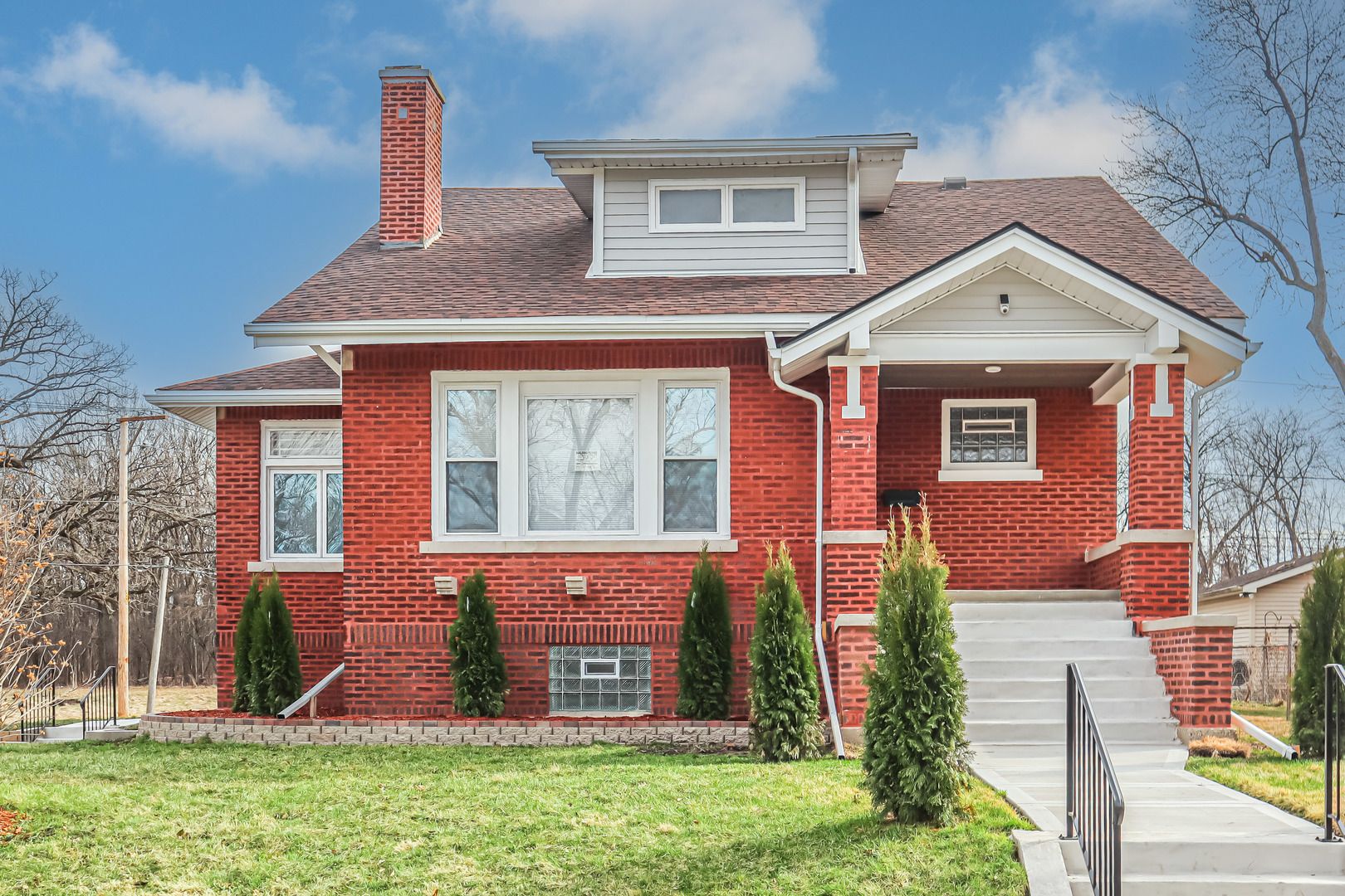 210 W 16th Place — Chicago Heights, IL 60411