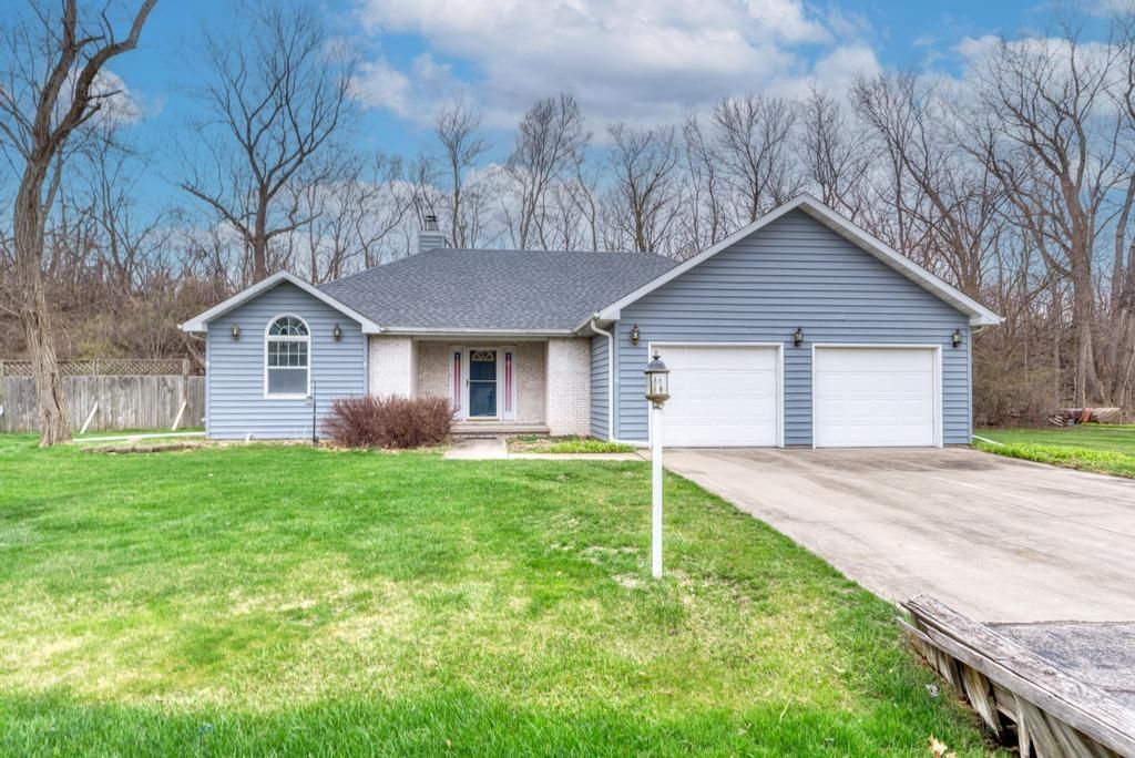 32850 Deer Ridge Drive — Wilmington, IL 60481