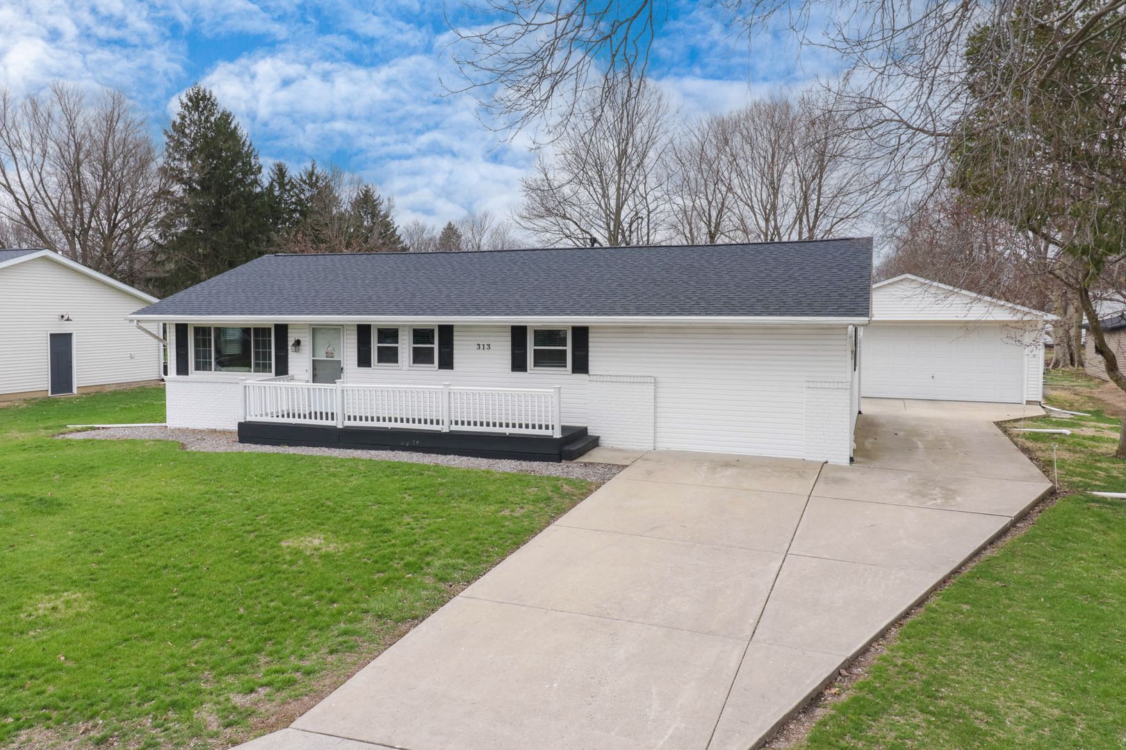 313 S School Street — Minier, IL 61759