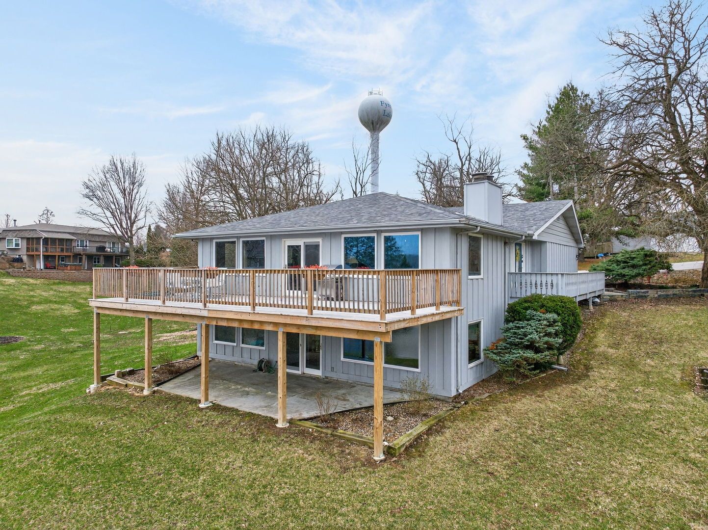 516 Crestview Drive — Sherrard, IL 61281