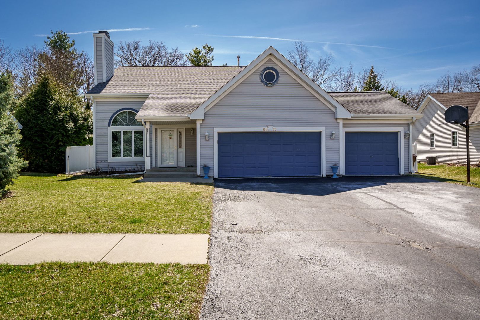 6571 Chartwell Drive — Rockford, IL 61114