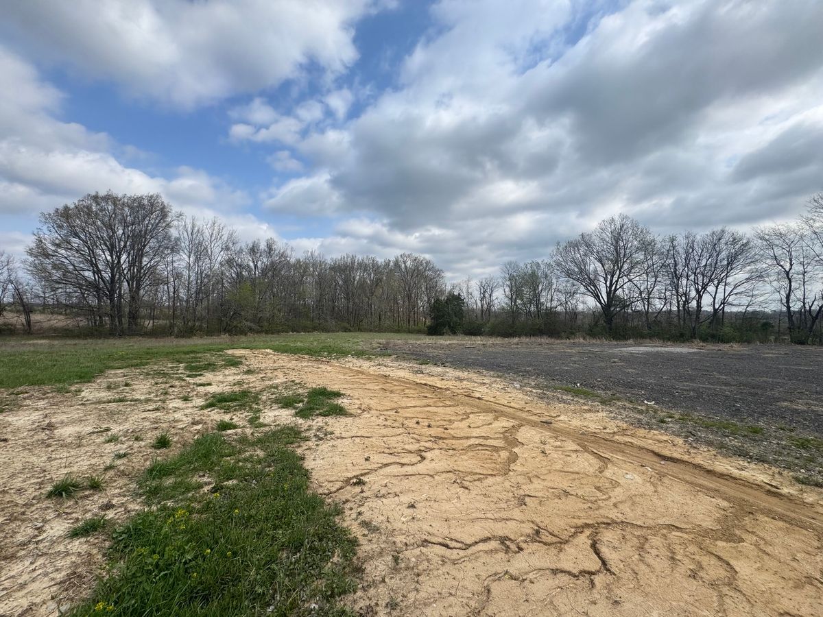 900 Old Route 146 Loop, Vienna, IL 62995