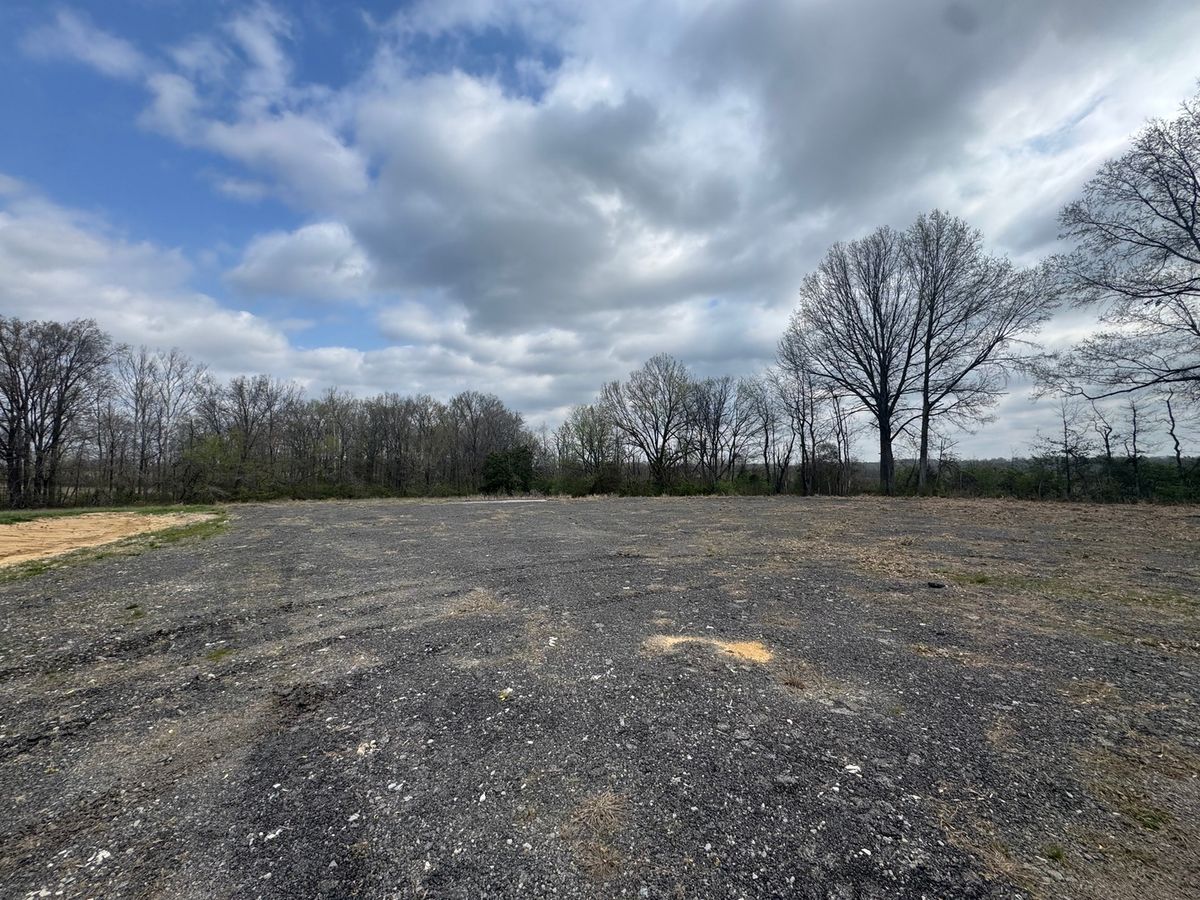 900 Old Route 146 Loop, Vienna, IL 62995