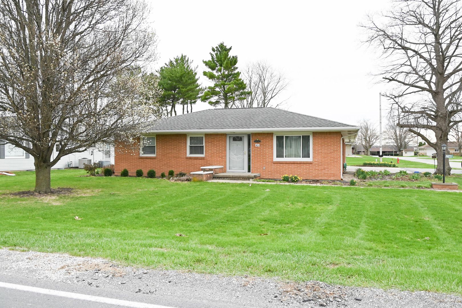 401 E Main Street — Royal, IL 61871
