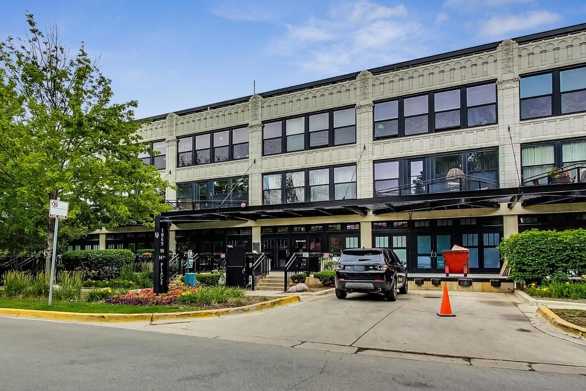 1069 14th Place, Chicago, IL 60608