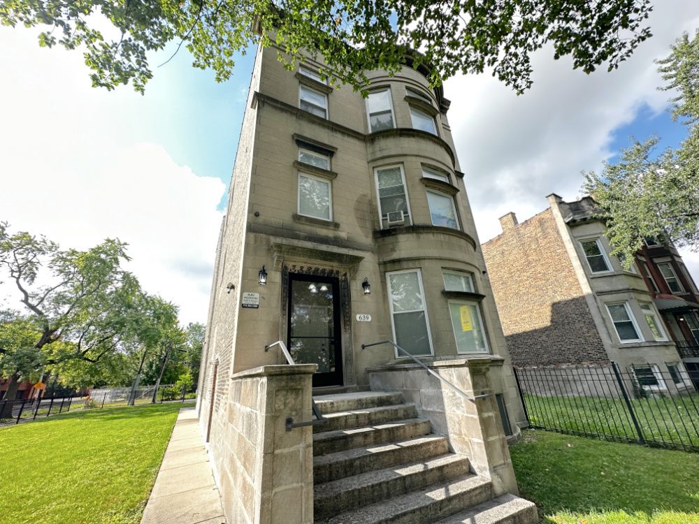639 W Garfield Boulevard #3 — Chicago, IL 60621