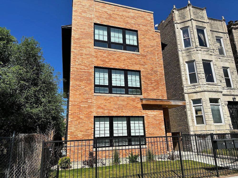 4420 S Prairie Avenue #3 — Chicago, IL 60653