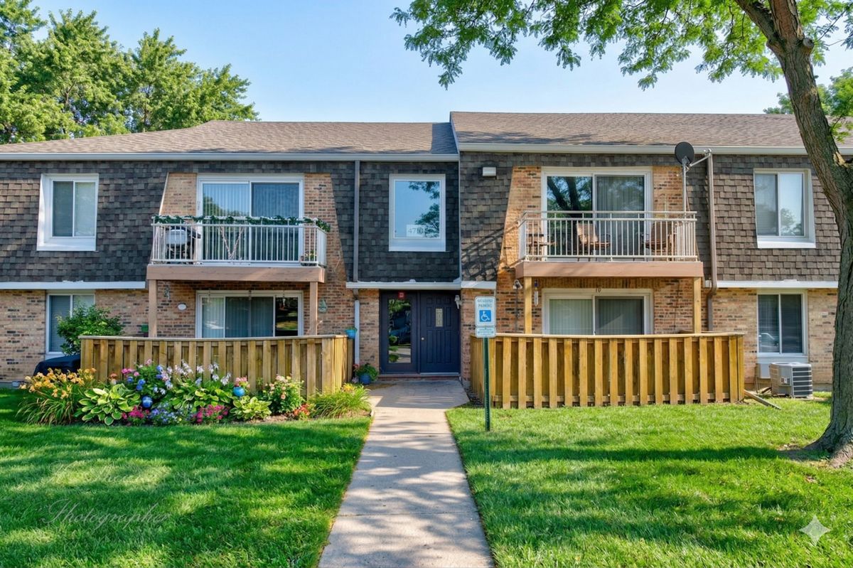 4710 Euclid Avenue, Rolling Meadows, IL 60008