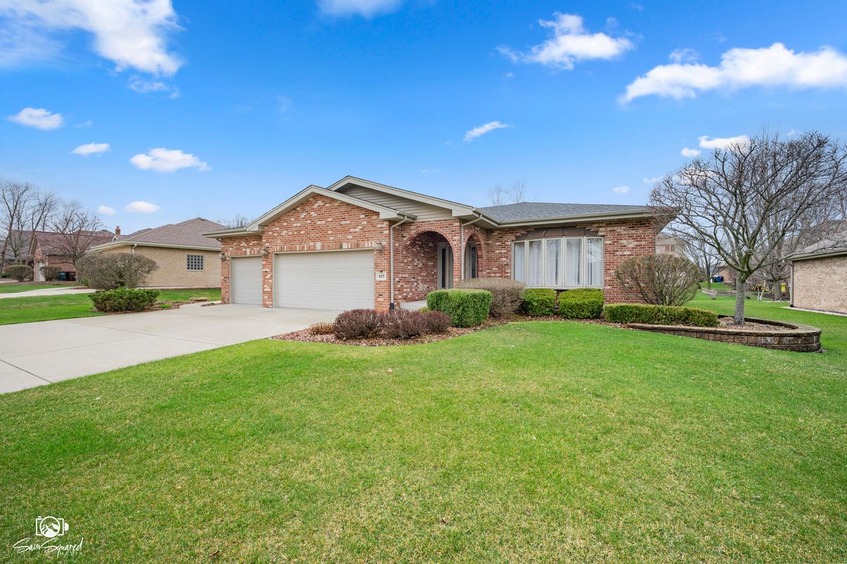 823 Eastwind Drive, New Lenox, IL 60451