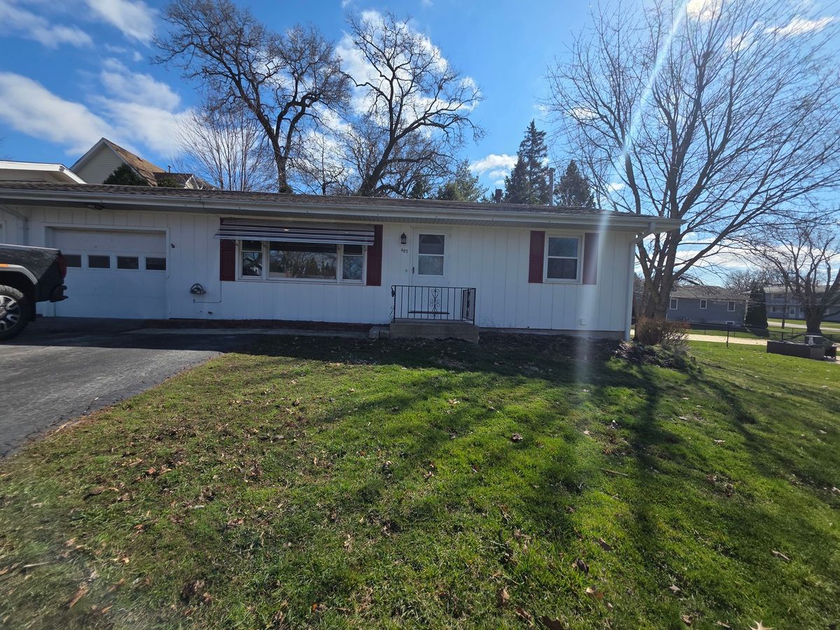 407 Warner Street, Hampshire, IL 60140