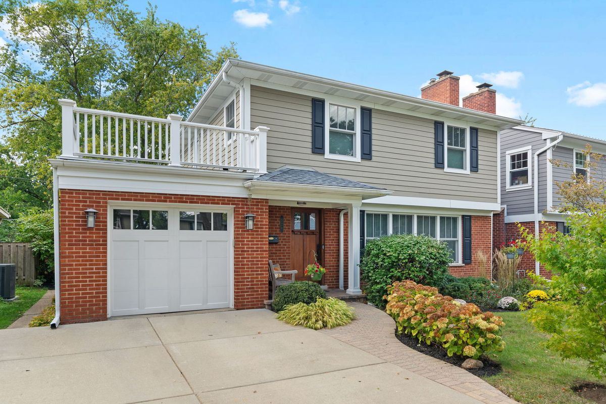 528 Walnut Avenue, Arlington Heights, IL 60005