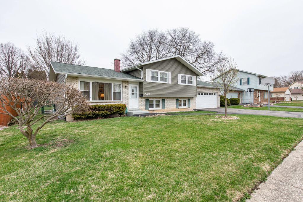 547 Phillips Circle — Antioch, IL 60002