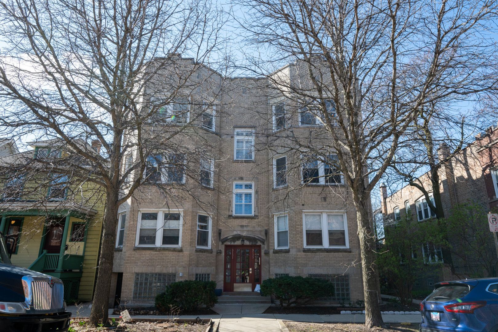 3135 W LELAND Avenue #1W — Chicago, IL 60625