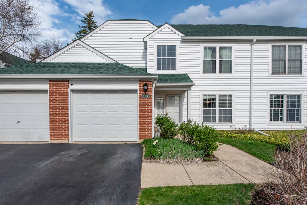 107 Templeton Street — Lake Bluff, IL 60044