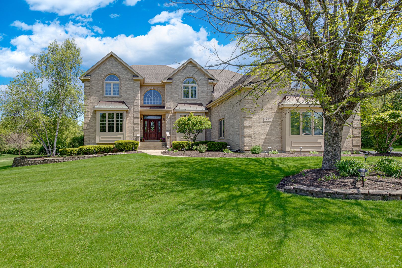 4N365 Saint Andrews Trace Lane — West Chicago, IL 60185